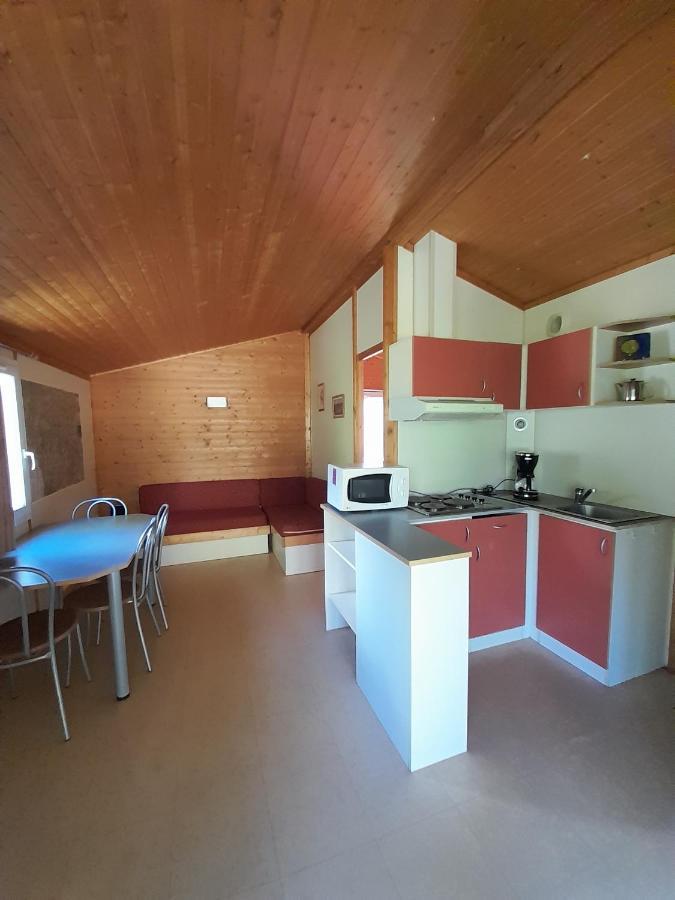 Gites Du Quie Les Cabannes  Exterior foto